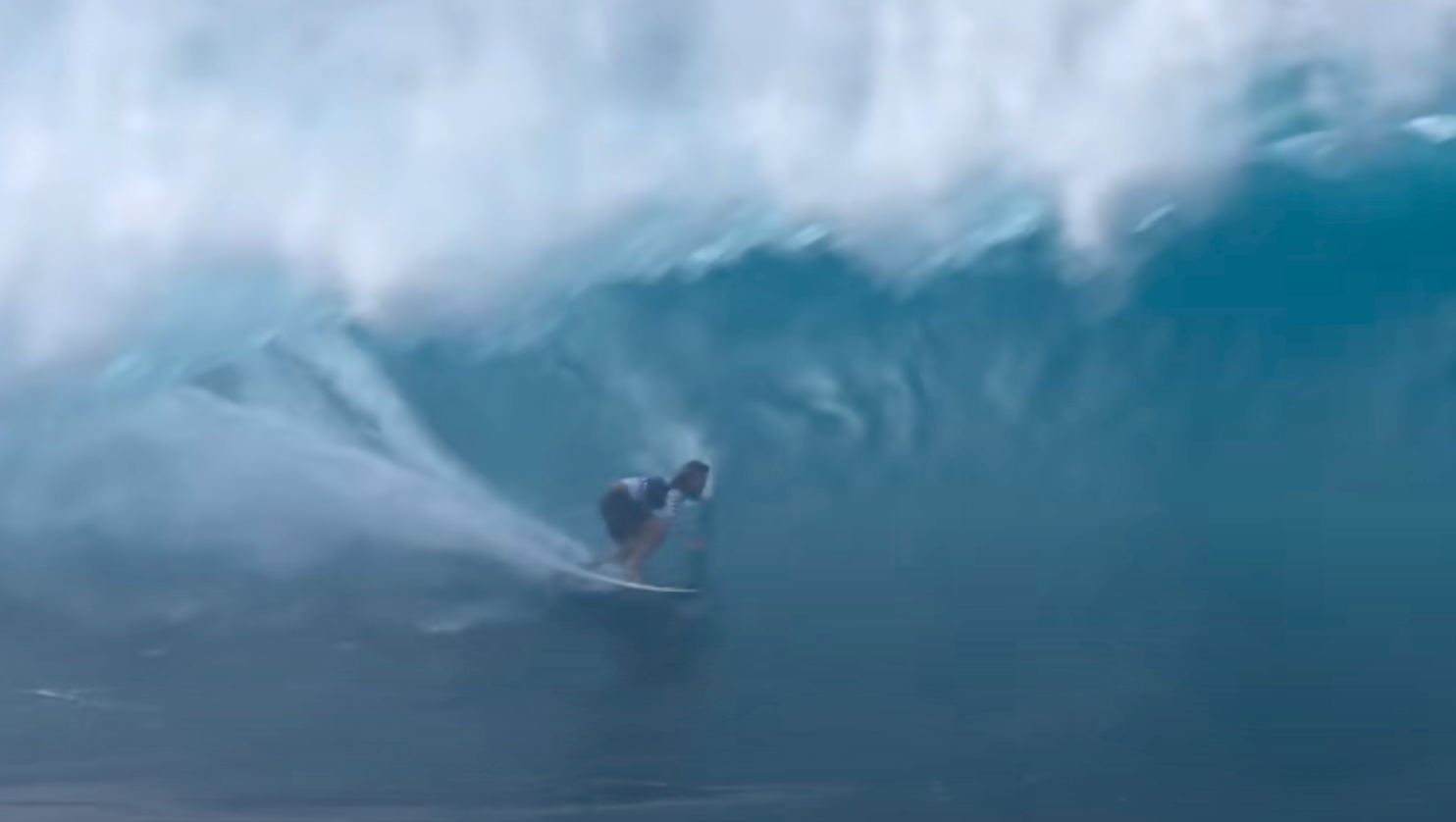 WATCH The Best Wave Surfed at the 2023 Vans Pipe Masters